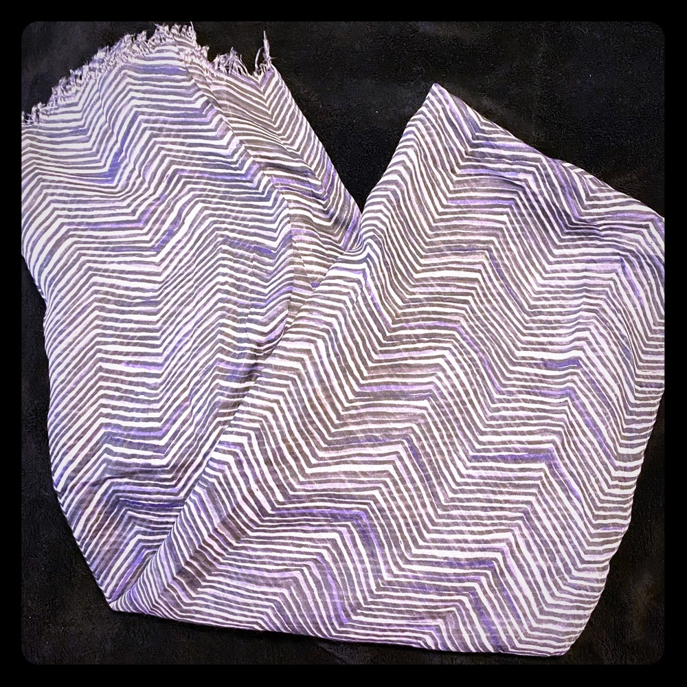 Brand New Thirty One Avenue Scarf